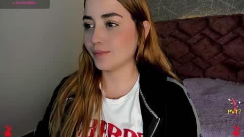 Snapshot of lucia_star_ chatting on January 2025 04:24:01 PM lucia star online show from January 2025 04:24:01 PM