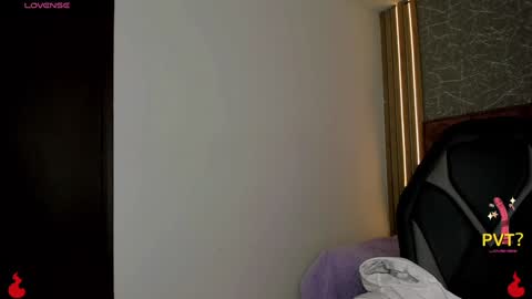 Snapshot of lucia_star_ chatting on February 2025 10:34:02 PM lucia star online show from February 2025 10:34:02 PM