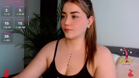 lucia star  online show from October 2025 08:42:01 PM