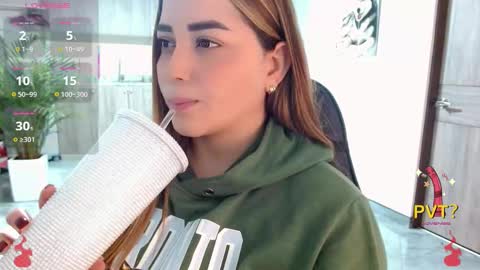 Snapshot of lucia_star_ chatting on December 2025 11:56:02 PM lucia star online show from December 2025 11:56:02 PM