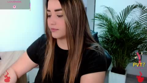 lucia star  online show from April 2026 02:29:02 PM