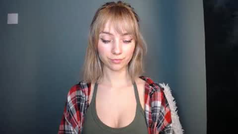 Lucy online show from February 2026 08:06:01 PM