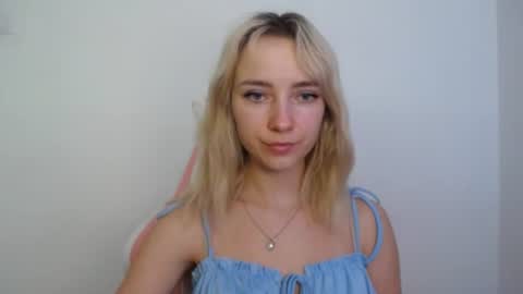 Snapshot of luciacam20 chatting on July 2026 07:06:02 AM Lucy online show from July 2026 07:06:02 AM