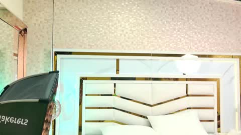 luciana_agudelo online show from November 2025 07:07:02 PM