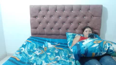 luciana_rober online show from October 2025 02:12:02 AM