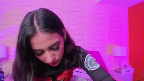    online show from February 2025 04:55:01 AM