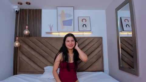 Luci  online show from February 2025 09:01:02 PM