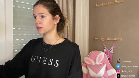 Lucie hot follow me on  online show from September 2025 07:19:01 AM