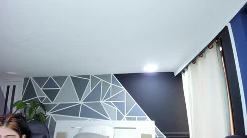 Snapshot of lucifer_dauhgter chatting on February 2025 12:33:01 PM Lucy online show from February 2025 12:33:01 PM