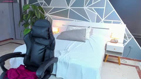 Snapshot of lucifer_dauhgter chatting on February 2025 02:54:02 PM Lucy online show from February 2025 02:54:02 PM