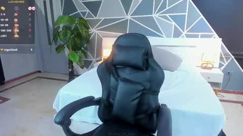 Snapshot of lucifer_dauhgter chatting on February 2025 05:37:02 PM Lucy online show from February 2025 05:37:02 PM