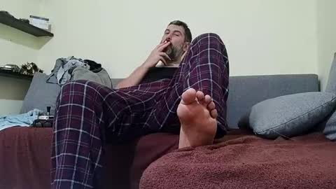 Snapshot of lucifergotharder chatting on December 2024 01:03:02 AM Lucifergotharder online show from December 2024 01:03:02 AM