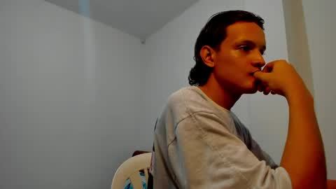 Snapshot of luciferr_20 chatting on June 2026 06:20:01 AM Lucifer online show from June 2026 06:20:01 AM