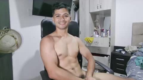 Snapshot of lucifferr_ chatting on May 2026 03:23:01 AM leonel online show from May 2026 03:23:01 AM