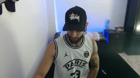 luciifer_hills online show from November 2025 03:34:01 PM