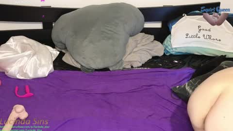 Lucinda online show from April 2026 05:08:01 AM