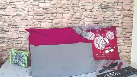 Grace online show from December 2025 07:18:01 PM