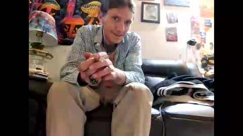 luciousloxs online show from April 2026 06:00:02 AM