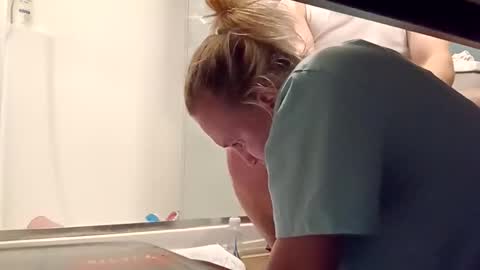 luckilyfound33 online show from February 2026 05:41:01 AM