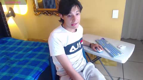 Snapshot of luckk_ chatting on March 2026 04:24:04 AM luckk_ online show from March 2026 04:24:04 AM