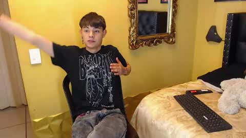 Snapshot of luckk_ chatting on April 2026 05:14:02 AM luckk_ online show from April 2026 05:14:02 AM
