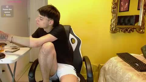 Snapshot of luckk_ chatting on June 2026 04:45:01 AM luckk_ online show from June 2026 04:45:01 AM