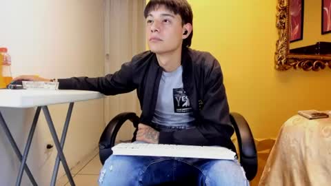 Snapshot of luckk_ chatting on June 2026 05:34:02 AM luckk_ online show from June 2026 05:34:02 AM
