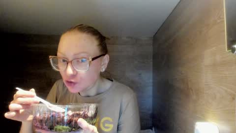 Snapshot of lucky_licky20 chatting on January 2025 03:58:02 AM lucky_licky20 online show from January 2025 03:58:02 AM