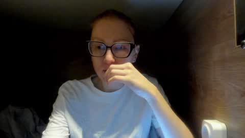 Snapshot of lucky_licky20 chatting on January 2025 04:05:01 AM lucky_licky20 online show from January 2025 04:05:01 AM
