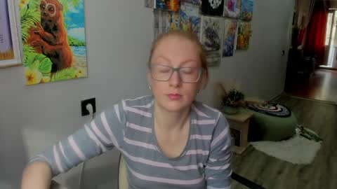 lucky_licky20 online show from April 2026 04:00:01 AM