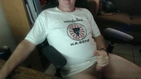 luckycharms9595 online show from May 2026 06:53:01 PM