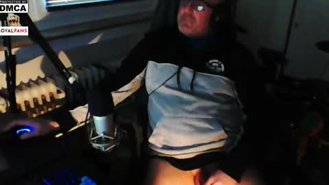        call me  Stefan online show from January 2025 01:24:01 PM