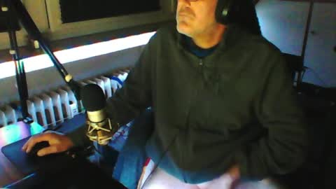        call me  Stefan online show from April 2026 07:58:01 PM