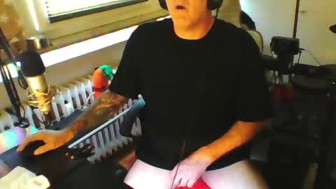        call me  Stefan online show from July 2026 07:10:01 AM