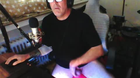        call me  Stefan online show from July 2026 01:03:01 PM