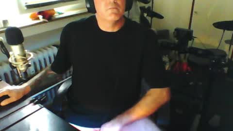        call me  Stefan online show from July 2026 05:27:01 PM
