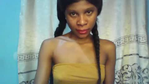 Snapshot of luckymadequeen chatting on January 2025 08:07:02 PM Gloria online show from January 2025 08:07:02 PM