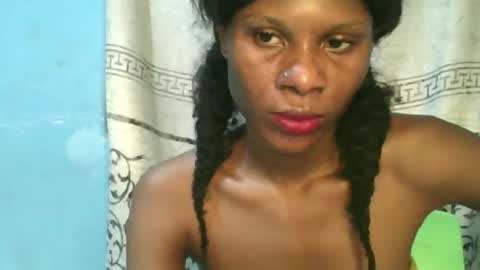 Snapshot of luckymadequeen chatting on May 2026 09:55:01 PM Gloria online show from May 2026 09:55:01 PM