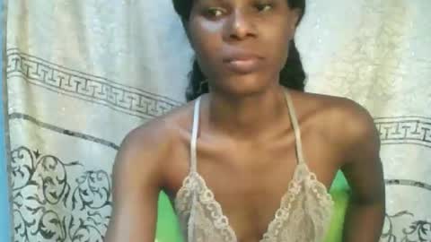 Snapshot of luckymadequeen chatting on June 2026 10:30:01 PM Gloria online show from June 2026 10:30:01 PM