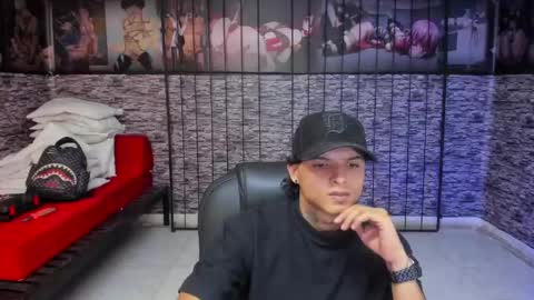 Snapshot of luckyy_boy_ chatting on April 2026 10:44:02 PM Lucky online show from April 2026 10:44:02 PM