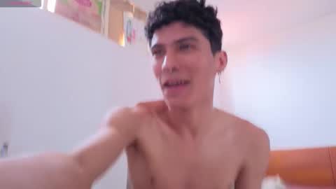 Lu Independent Model online show from March 2026 04:18:01 PM