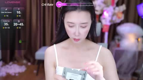 Lucy online show from February 2025 12:15:02 PM