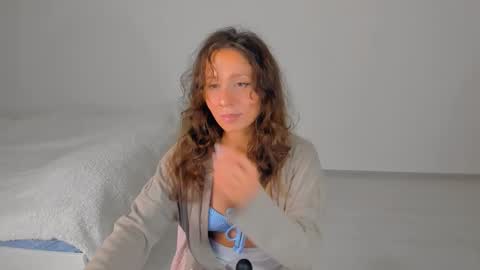 lucy__ray online show from December 2025 11:32:01 PM