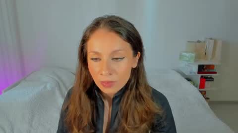 Snapshot of lucy__ray chatting on May 2026 10:31:01 AM lucy__ray online show from May 2026 10:31:01 AM