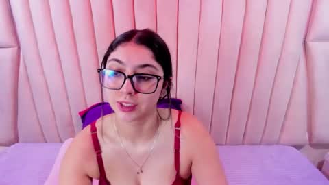 lucy_anal_ online show from April 2026 10:43:01 PM