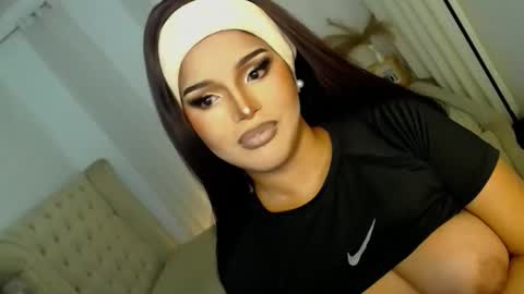    MONA    online show from November 2025 05:57:01 PM