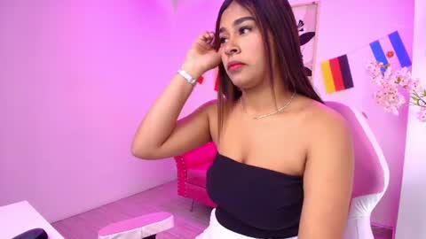 Snapshot of lucy_mcgracy chatting on July 2026 12:11:01 PM Lucy online show from July 2026 12:11:01 PM