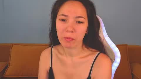 Snapshot of lucy_sweetyy chatting on June 2026 01:32:02 AM lucy_sweetyy online show from June 2026 01:32:02 AM