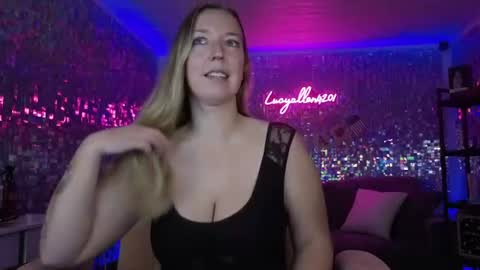 Snapshot of lucyallen4201 chatting on June 2026 12:09:02 PM lucyallen4201 online show from June 2026 12:09:02 PM