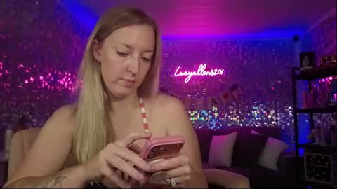 Snapshot of lucyallen4201 chatting on July 2026 10:21:02 AM lucyallen4201 online show from July 2026 10:21:02 AM